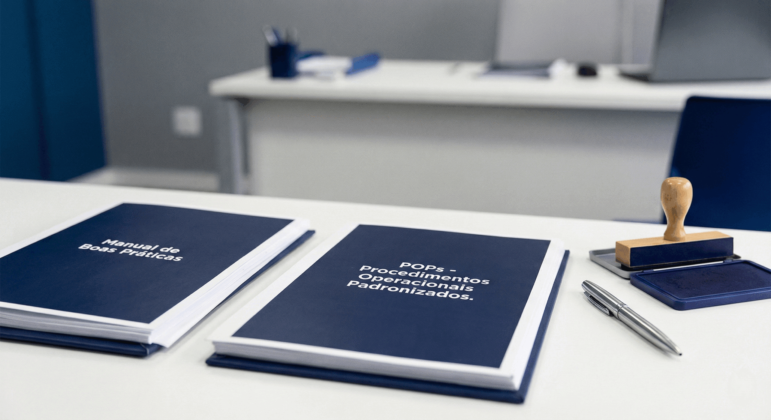 Manual de Boas Práticas x POPs: Qual a diferença e por que sua empresa precisa dos dois?